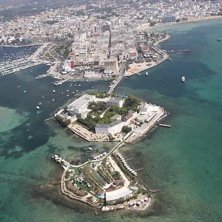 Hotel Isola Lo Scoglio 3*